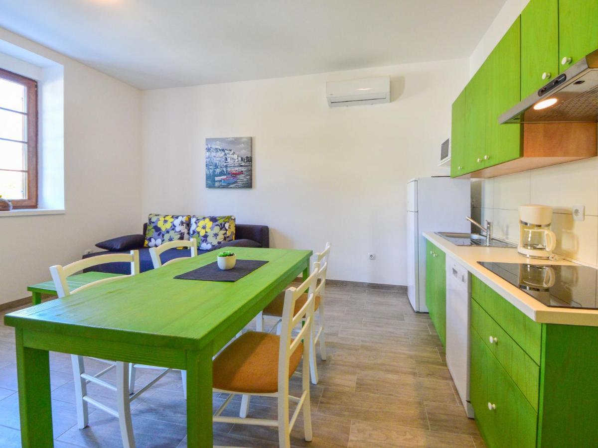 Apartment Val-1 By Interhome Свети Юрай Екстериор снимка